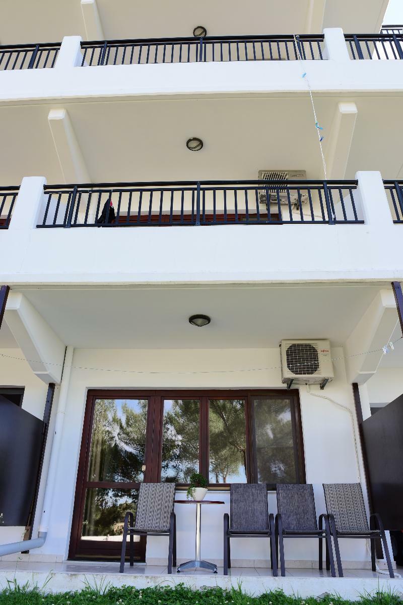 Helena Christina Aparthotel Asgourou ภายนอก รูปภาพ